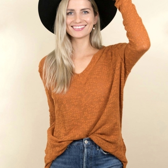 Free People Ocean Air Hacci top gold rust size medium - Picture 2 of 10